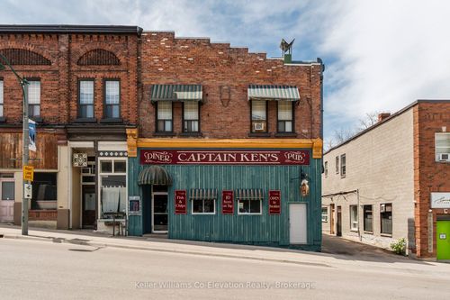 70 Main St, Penetanguishene, ON, L9M1T4 | Card Image