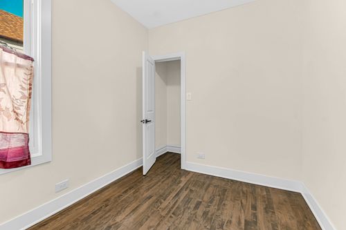 6108 S Honore St, Chicago, IL, 60636-2106 | Card Image