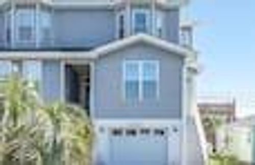 c-521 Third Ave S, Kure Beach, NC, 28449-3516 | Card Image