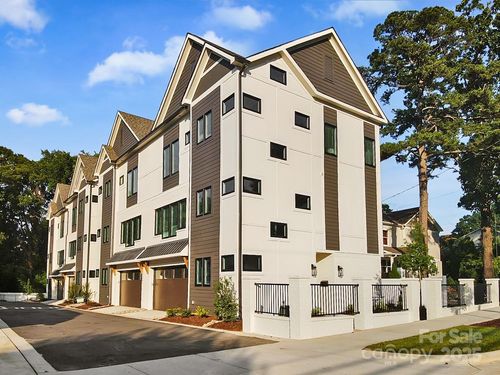4203 Walker Rd, Charlotte, NC, 28211-1519 | Card Image