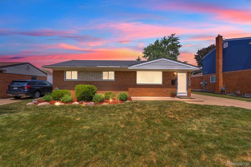 36106 Canyon Dr, Westland, MI, 48186-4162 | Card Image