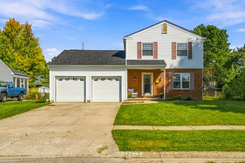 2570 Scott Ct, Grove City, OH, 43123-2135 | Card Image