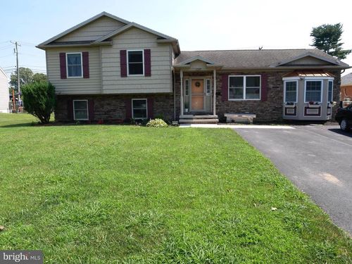 17325 Diane Dr, HAGERSTOWN, MD, 21740-7637 | Card Image