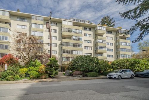 606-1425 Esquimalt Ave, West Vancouver, BC, V7T1L1 | Card Image