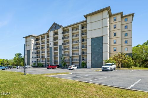 unit-5106-124 Plaza Drive, Pigeon Forge, TN, 37863 | Card Image