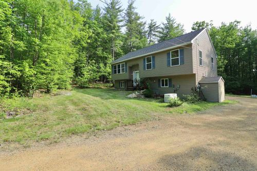 16 Donald Dr, Raymond, NH, 03077-1755 | Card Image
