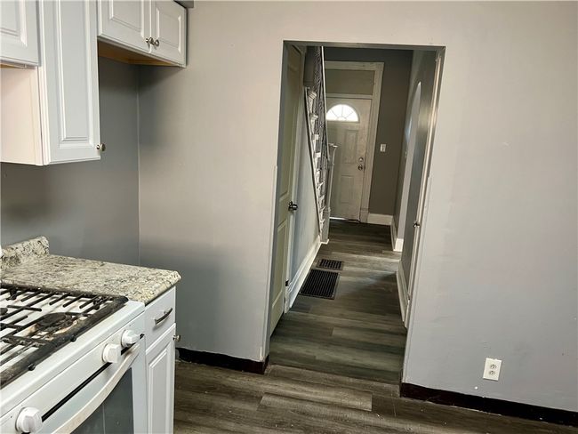 610 Middle Ave, Townhouse with 5 bedrooms, 1 bathrooms and 4 parking in Wilmerding PA | Image 12