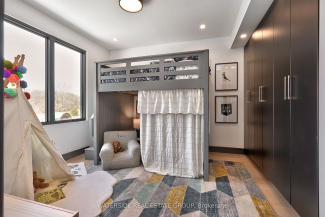 381 7 Th Rd E, House other with 4 bedrooms, 5 bathrooms and 35 parking in Stoney Creek ON | Image 25