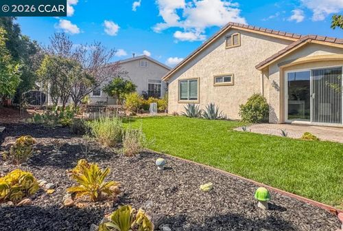 1641 Regent Dr, Brentwood, CA, 94513-6922 | Card Image