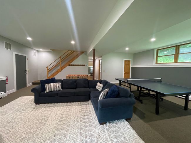 303 Westview Est, House other with 5 bedrooms, 3 bathrooms and null parking in Manchestr Ctr VT | Image 35