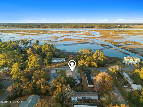 7605 E Yacht Dr, Oak Island, NC, 28465-4249 | Card Image