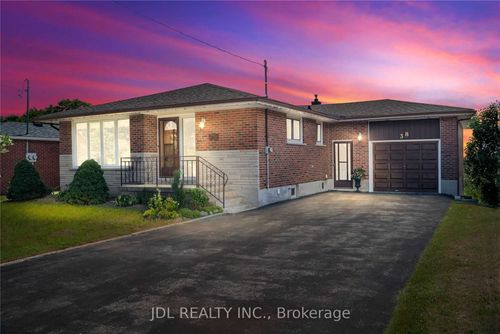 38 Grandview St S, Oshawa, ON, L1H7C4 | Card Image