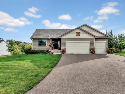 31485 Marvin Avenue, Lindstrom, MN, 55045 | Card Image