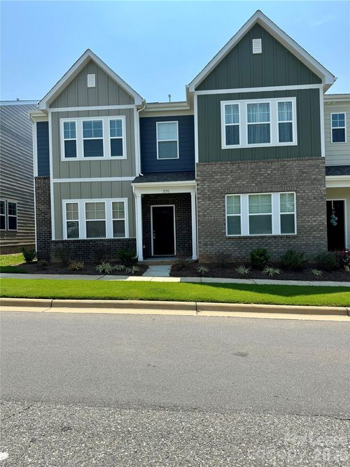 1151 Foundry Dr, Gastonia, NC, 28054-4642 | Card Image