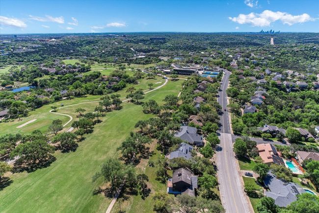 6304 Lost Horizon Dr, House other with 4 bedrooms, 3 bathrooms and 5 parking in Austin TX | Image 22