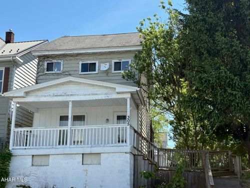 305 22nd Ave, Altoona, PA, 16601-4210 | Card Image