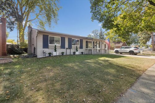 33233 Lyndon St, Livonia, MI, 48154-4107 | Card Image