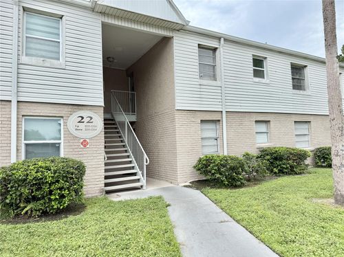 2224-7210 N Manhattan Ave, TAMPA, FL, 33614-3728 | Card Image