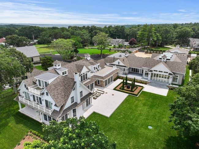 46 Winship Ave, House other with 7 bedrooms, 6 bathrooms and 12 parking in Wareham MA | Image 4