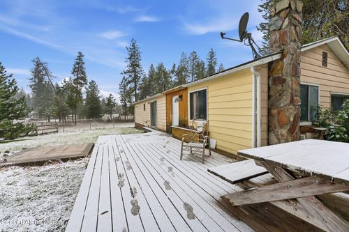 15707 N Ranch Valley Rd, Rathdrum, ID, 83858-8054 | Card Image