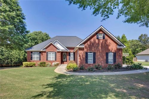 135 Rose Creek Dr, Covington, GA, 30014-7480 | Card Image