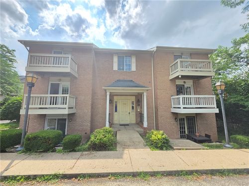 apt-3-3266 Ward St, Pittsburgh, PA, 15213-4425 | Card Image