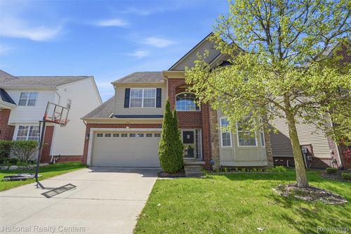 51161 Hallfield St, Novi, MI, 48374-1007 | Card Image
