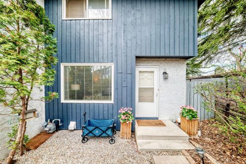 11-800 Bowcroft Pl, Cochrane, AB, T4C1B9 | Card Image