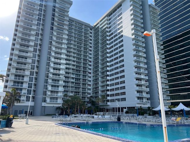 APT-2102 - 2030 S Ocean Dr, Condo with 1 bedrooms, 1 bathrooms and null parking in Hallandale Beach FL | Image 19