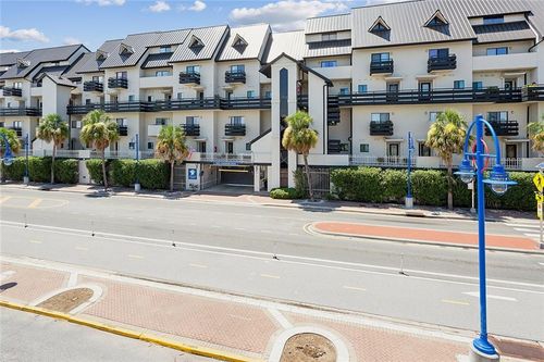 apt-22-7300 Lakeshore Dr, New Orleans, LA, 70124-2463 | Card Image