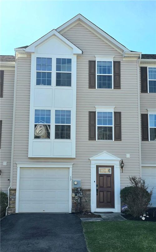 17 Red Rose Ln, Palmer Twp, PA, 18045-6105 | Card Image