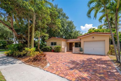 3800 W Park Rd, Hollywood, FL, 33021-4357 | Card Image