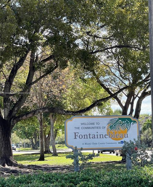 922-922 Nw 106th Avenue Cir, Miami, FL, 33172-3123 | Card Image