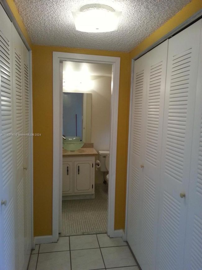 APT-105K - 8300 Sands Point Blvd, Condo with 1 bedrooms, 2 bathrooms and null parking in Tamarac FL | Image 11