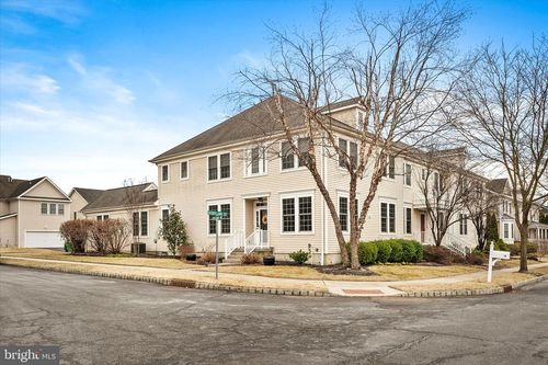 18 Berryland St, CHESTERFIELD, NJ, 08515-9796 | Card Image