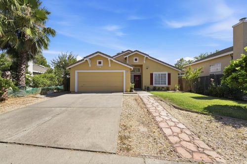 6944 Storia Way, Elk Grove, CA, 95758-5876 | Card Image