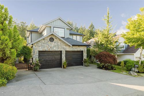 2154 Stone Gate, Victoria, BC, V9B6R5 | Card Image