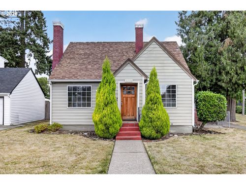 2275 Center St Ne, Salem, OR, 97301-4461 | Card Image