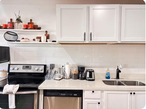 6835 Avenue Q, Houston, TX, 77011-1446 | Card Image