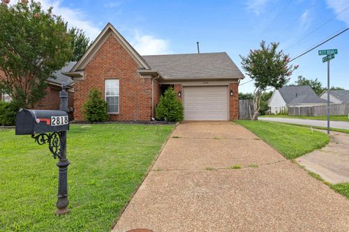 2818 Misty Briar Cv, Arlington, TN, 38002-6121 | Card Image
