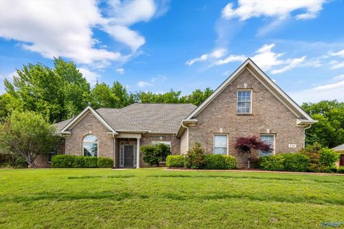 124 Pearle Cove Dr, Huntsville, AL, 35806-4243 | Card Image
