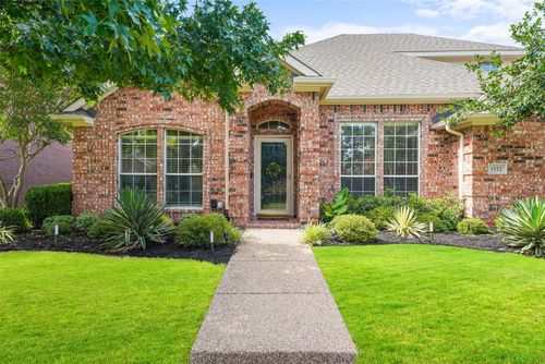 1522 Tanglewood Dr, Allen, TX, 75002-1816 | Card Image