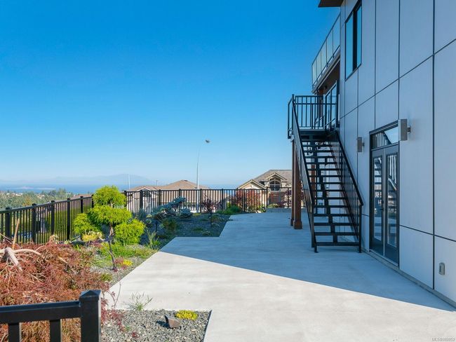 Stairs going up to the Balcony | Image 11