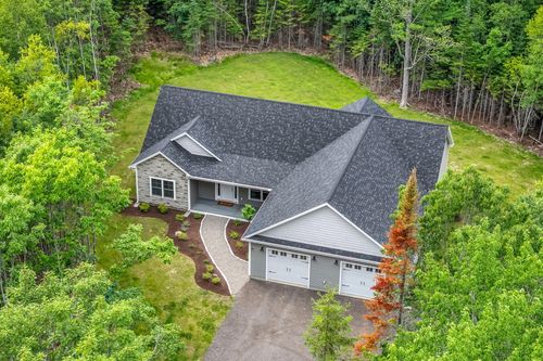 18 Crestwood Dr, Orrington, ME, 04474-3436 | Card Image
