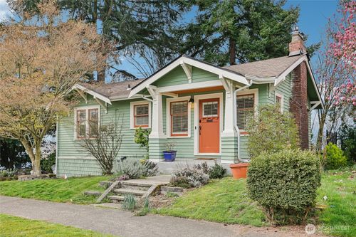 1911 12th Ave S, Seattle, WA, 98144-4105 | Card Image