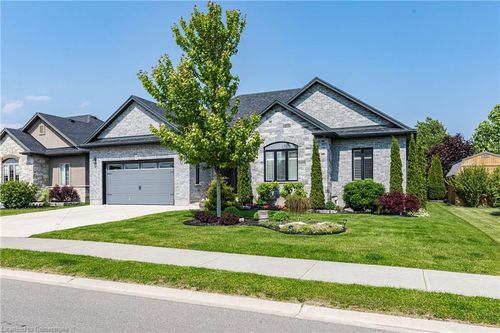 6 Bluenose Dr, Port Dover, ON, N0A1N7 | Card Image