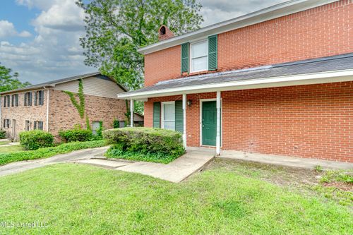 a-735 Wicklow Pl, Ridgeland, MS, 39157-1237 | Card Image