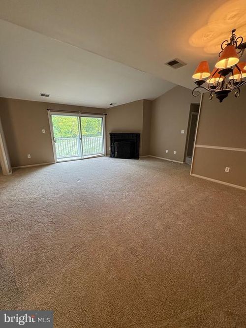 906 Mews Dr, SELLERSVILLE, PA, 18960-2742 | Card Image