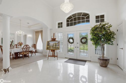 5547 Fairway Drive, Burlington, IA, 52601 | Card Image