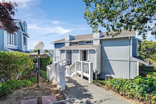 2279 Clearview Cir, Benicia, CA, 94510-2063 | Card Image